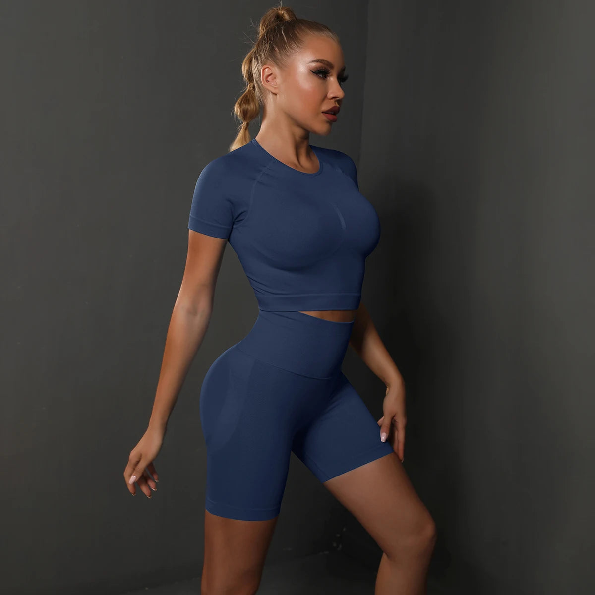 Conjunto Short + Top Fitness Feminino: Performance e Estilo